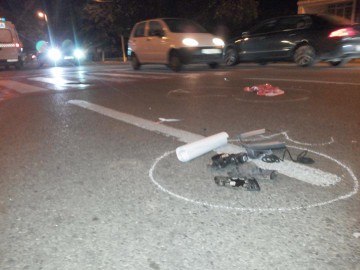 Pieton beat turtă, lovit de o maşină